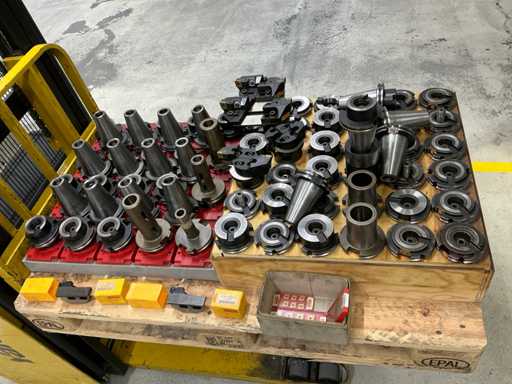 Frezarka do frezowania słupowego SK50 z wkładkami i uchwytem