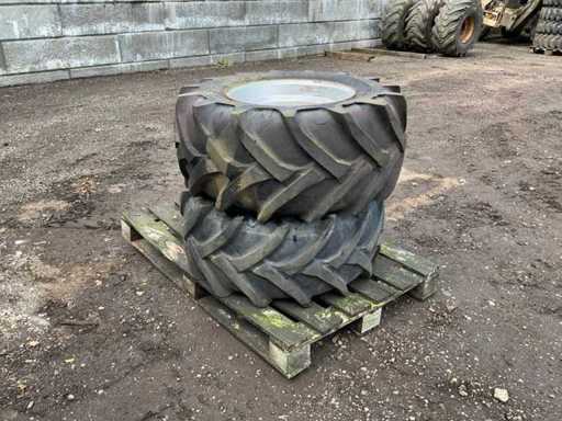 2X Trelleborg Twin 414 400/55 R17.5 Tire, wheel and rim