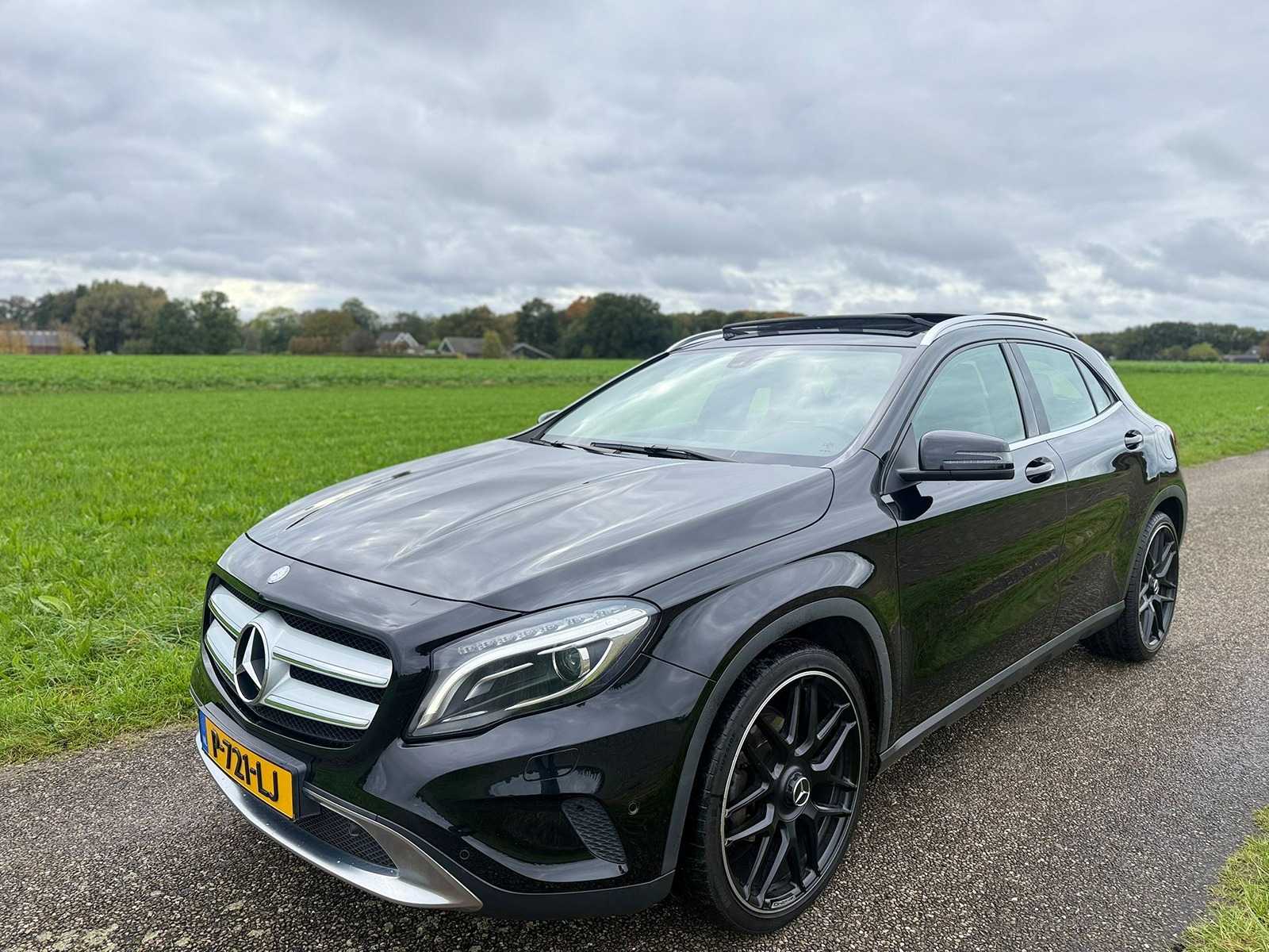 Mercedes-Benz – 2015 – GLA-class – 180 – P-721-LJ
