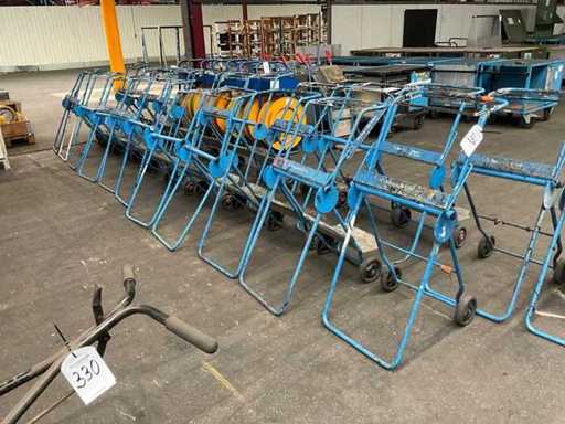 Various cleaning trolleys (11x)