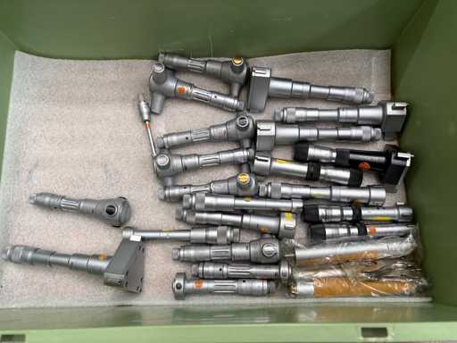   Post three-point internal micrometer