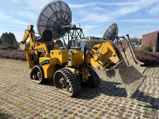 2017 VERMEER PTX 40 PTX40 Trencher / Cable Plough with Excavator Arm – Year 2017