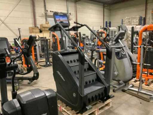 Life Fitness Powermill Discover se2 Stepper