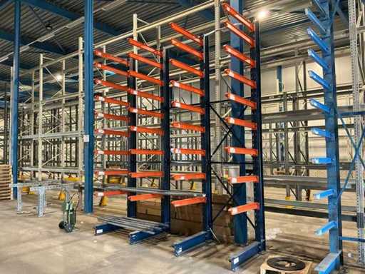 Cantilever rack