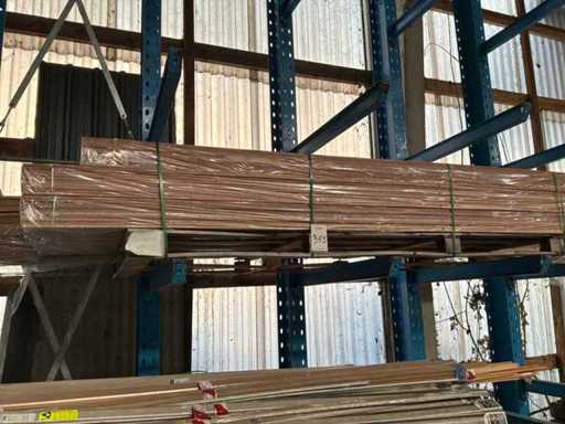 Un lot de plinte din lemn