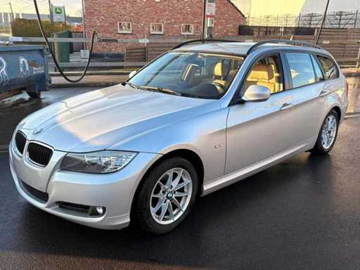 2010 BMW 318D Passenger Car
