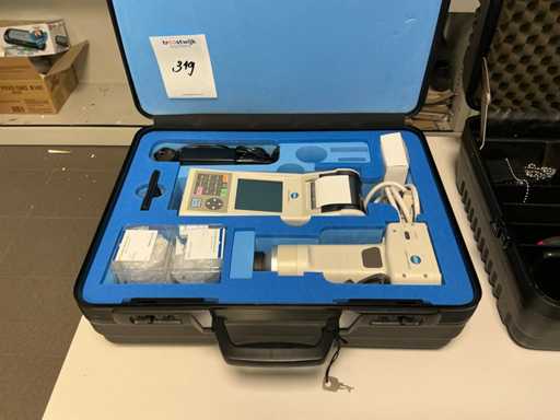Konica Minolta CR-400 Chroma meter