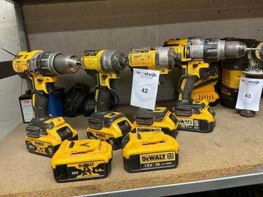 DeWalt Cordless Drill (4x)
