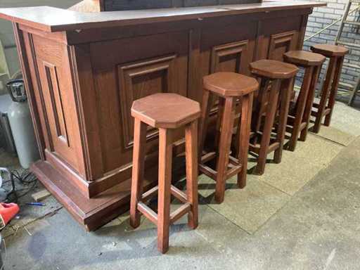 Houten bar meubel met 5 krukken Baromranding
