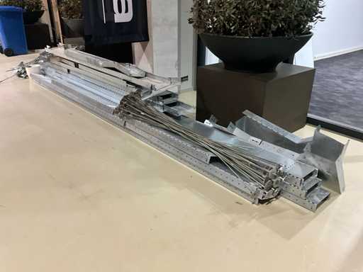 Tăvile pentru cabluri ale lotului