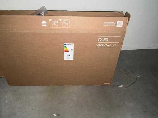 Samsung Q60C Flat screen TV