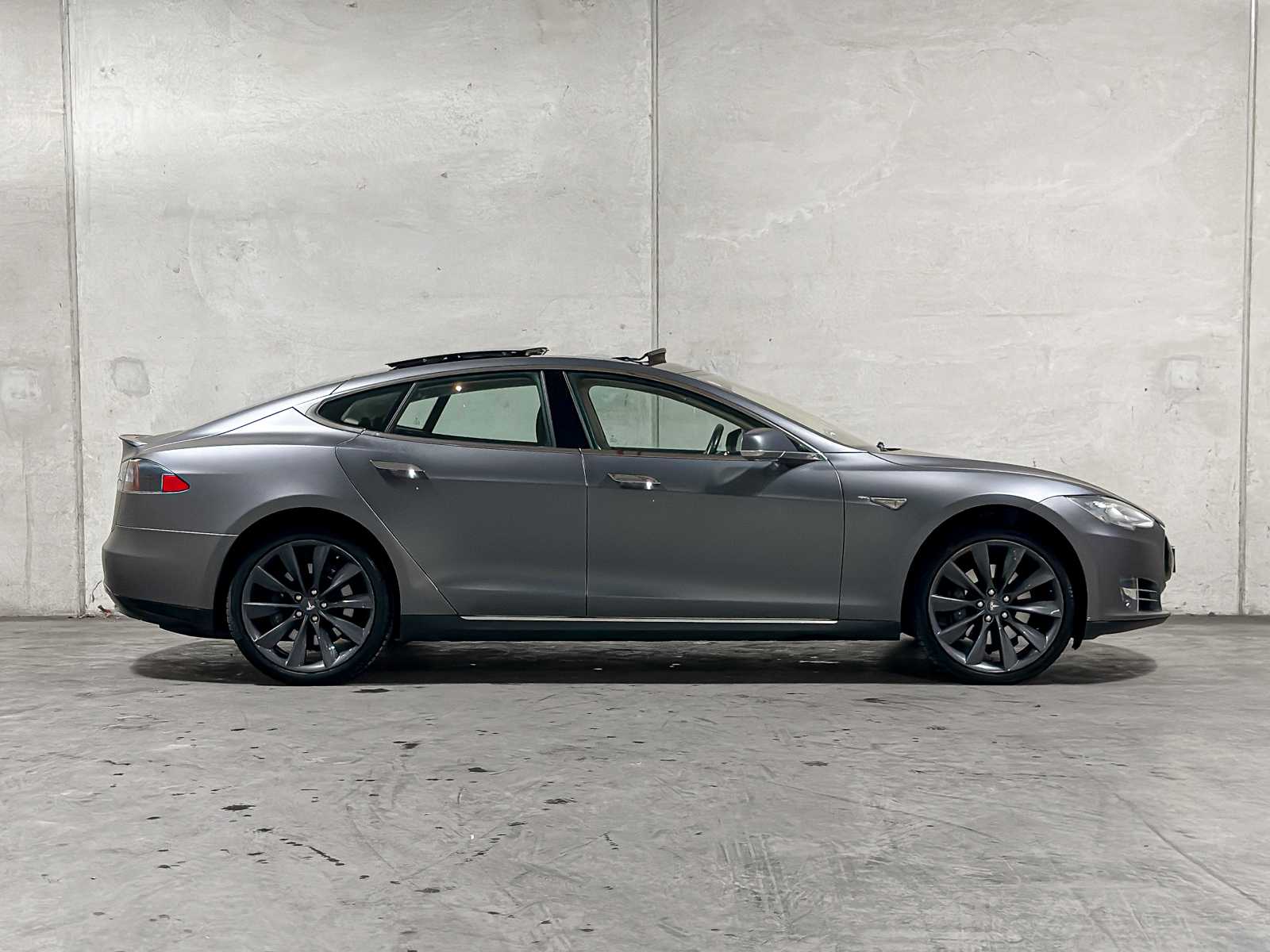 Tesla Model S 85 Performance 421pk 2013 (Origineel-NL) Free Supercharge, 4-SFN-37