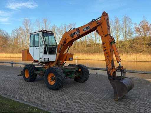 Caesar 4000 Wheeled Excavator