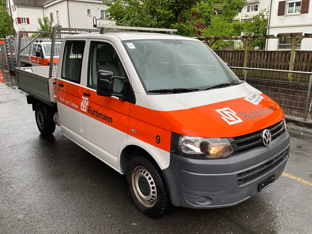 2013 Volkswagen T5 Transporter Van with Bridge