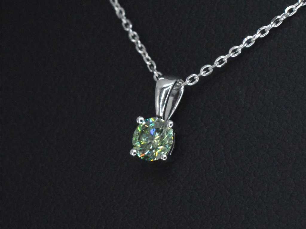 Witgouden halsketting met een groene diamant 0.25 carat