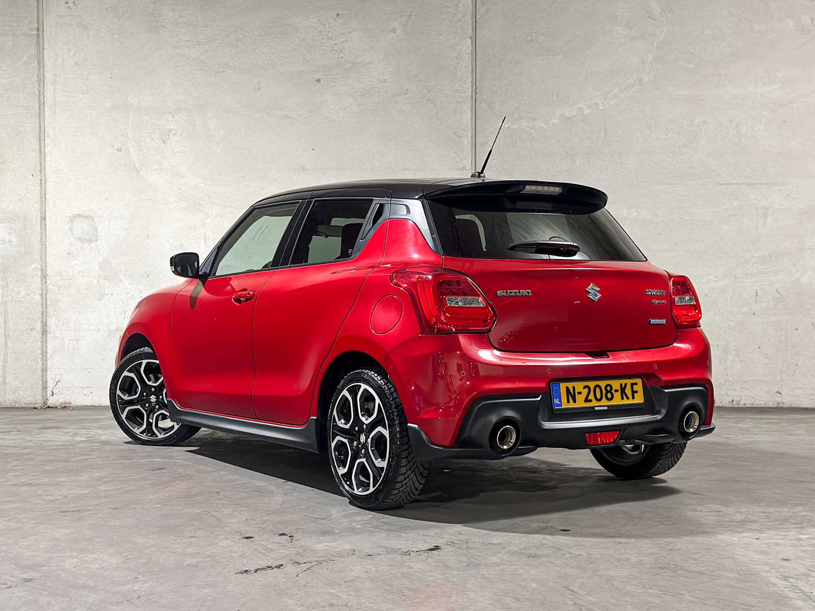 Suzuki Swift 1.4 Sport Smart Hybrid 129hp 2021 (Original-NL + 1st owner), N-208-KF