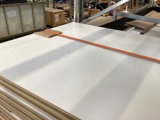 La fel de bune ca plăcile G40 Gilnhammer B1 1000x1000mm, pe o față absolută CALITATE A VIZIBILITĂȚII 30 de piese