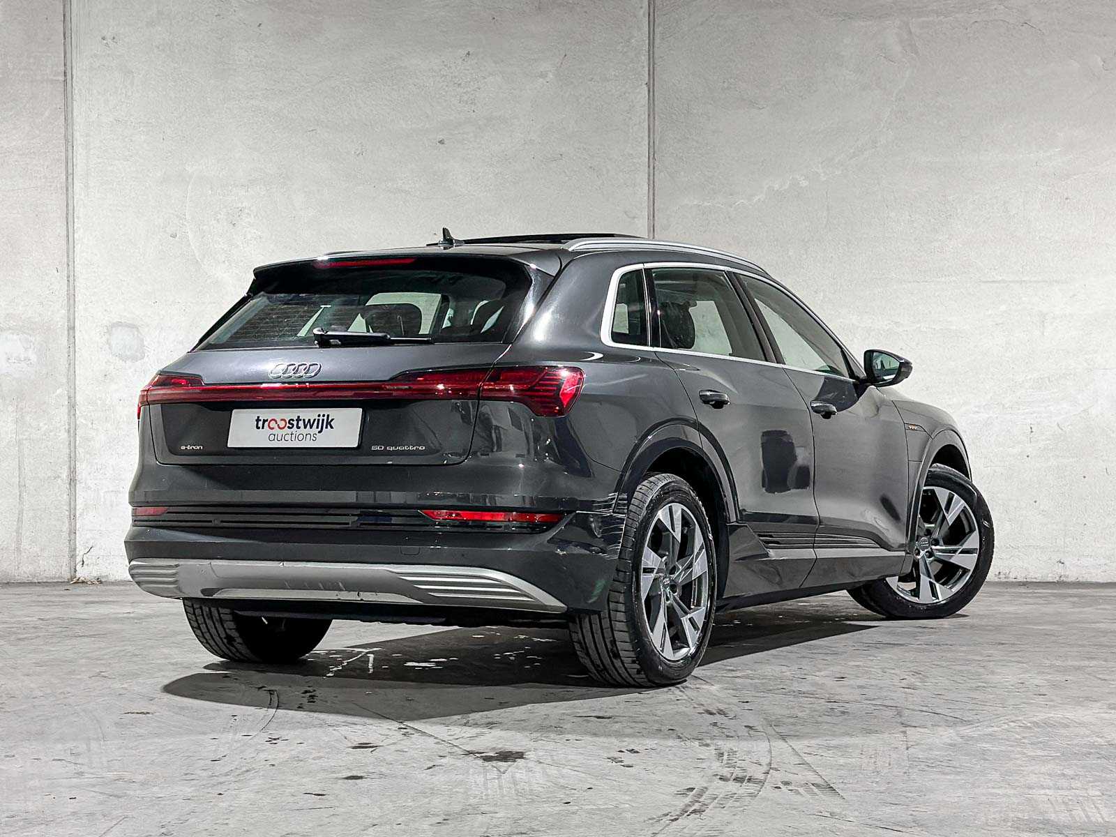 Audi e-tron 50 Quattro Launch Edition Plus 71 kWh 313pk 2020 (Origineel-NL + 1e Eigenaar), H-770-SH