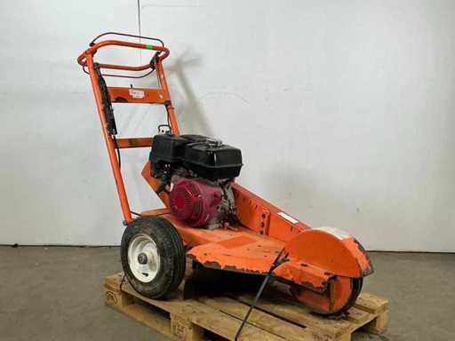 2014 Dosko 337-13H Stump Shredder 13hp