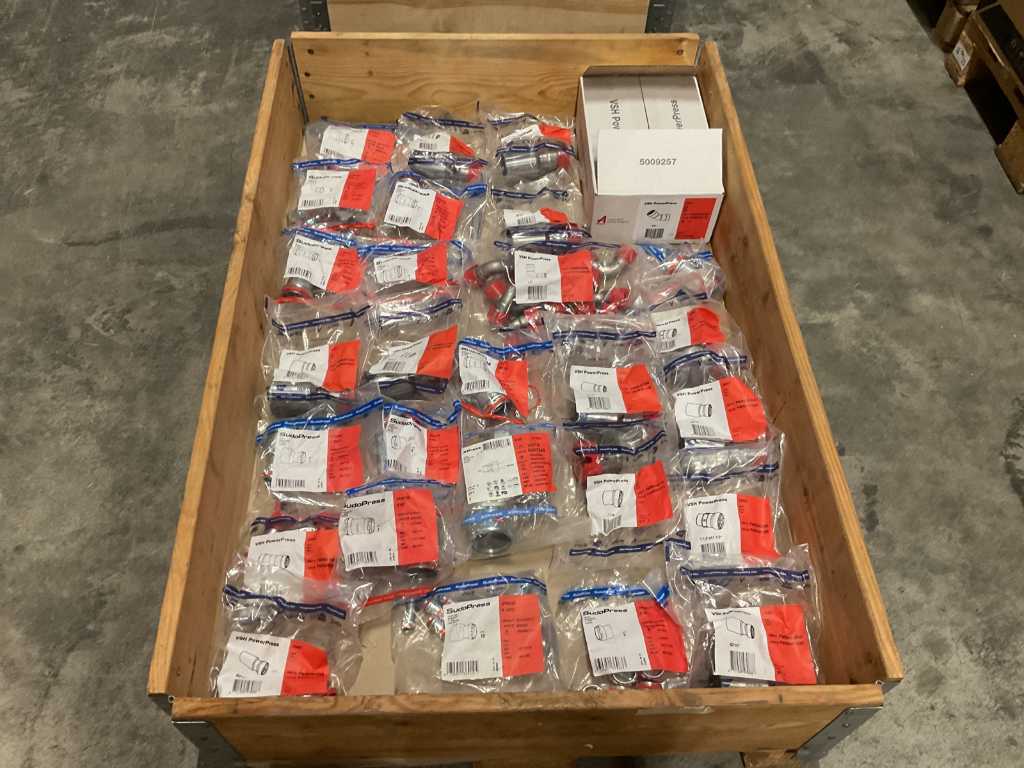 Partij stalen persfittingen, 96 stuks