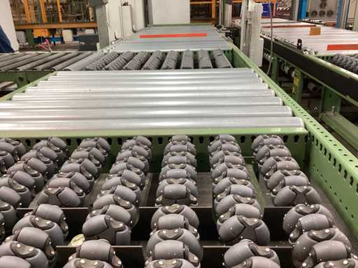 Roller conveyors (3x)