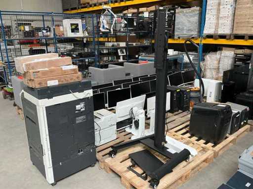 Mobiler TV-Stand