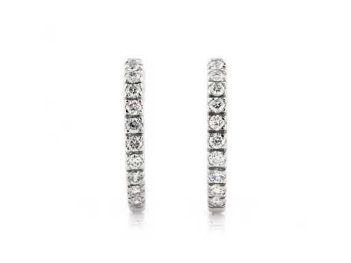 18 KT White gold Earring With Natural Diamond
