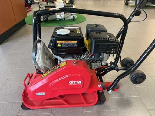 Compactor de pl?ci GTM GTE200 2020 64kg. "neutilizat"