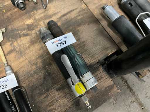 Vari utensili pneumatici (2x)