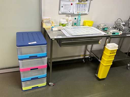 Roestvrijstalen bureauset plus lades