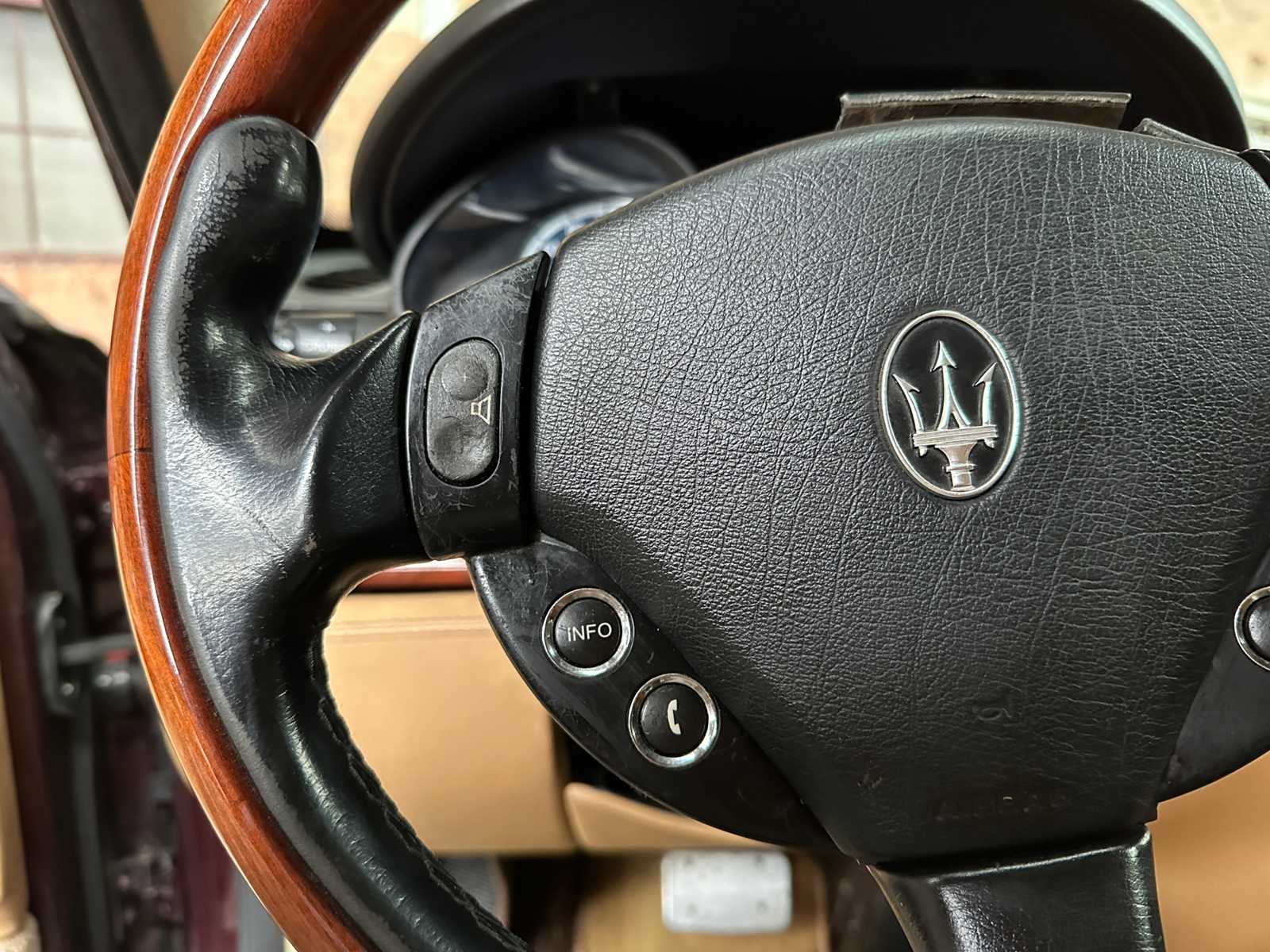 Maserati Quattroporte 4,2 V8 401 PS 2008 Youngtimer