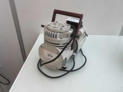 KNF N 0 35 aN.18 Pomp