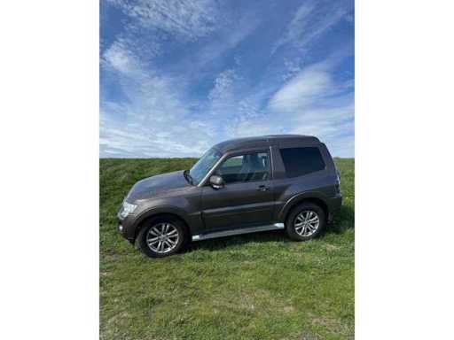 mitsubishi MITSUBISHI PAJERO 3.2 TDI Automat VB-577-T