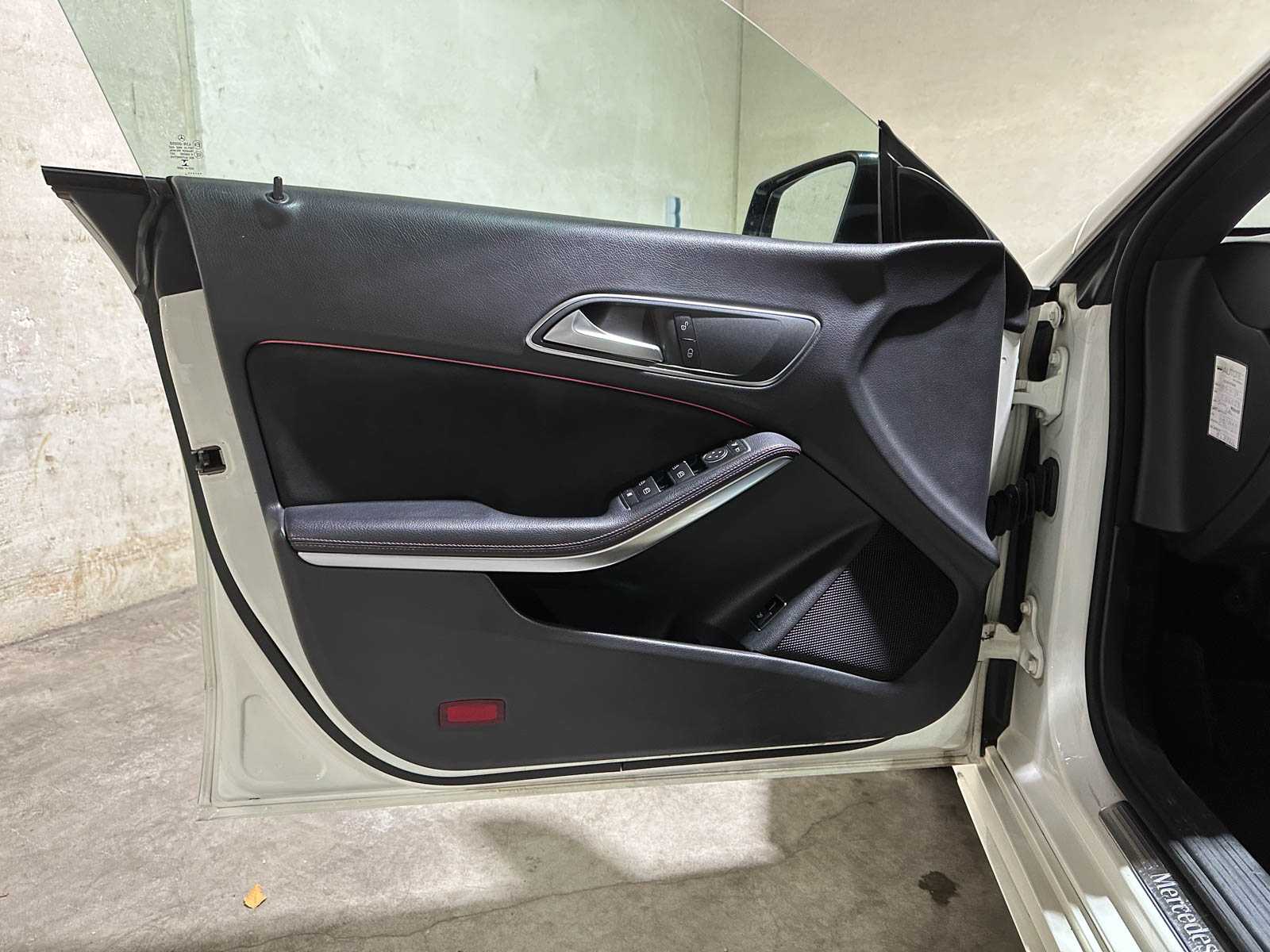 Mercedes-Benz A200 Edition 1 CLA-klasse 156pk 2013, 7-SBB-99