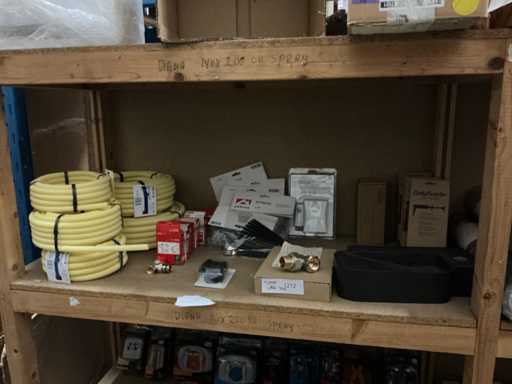 Sanitair en installatiemateriaal divers