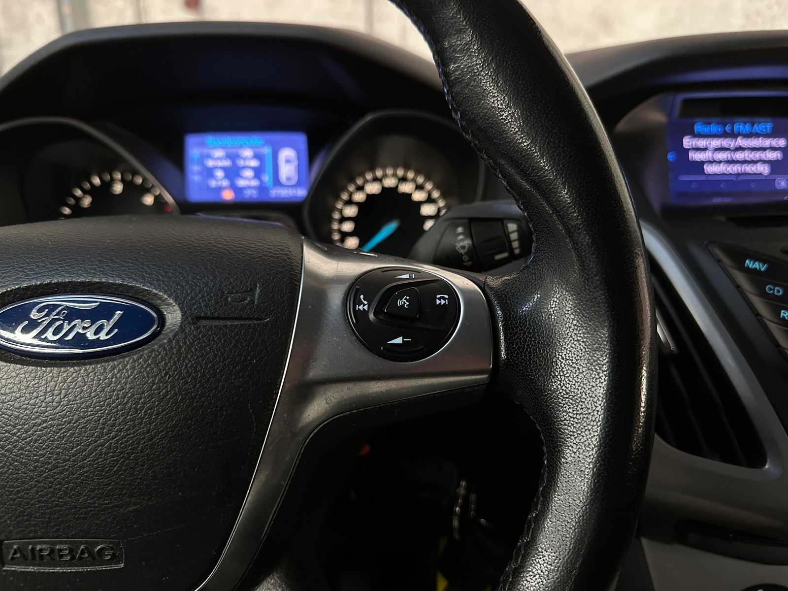 Ford Focus Wagon 1.6 tdci 105pk 2012, 56-ZFS-9