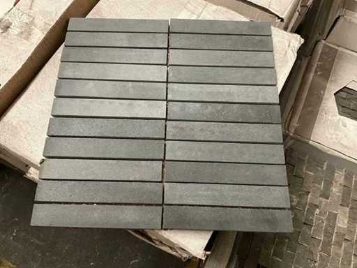 Piastrelle mosaico levigate in basalto