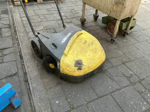 Spazzatrice Kärcher KM650I