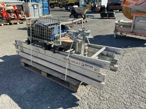 2016 BÖCKER TOPLIFT Mobile Elevator