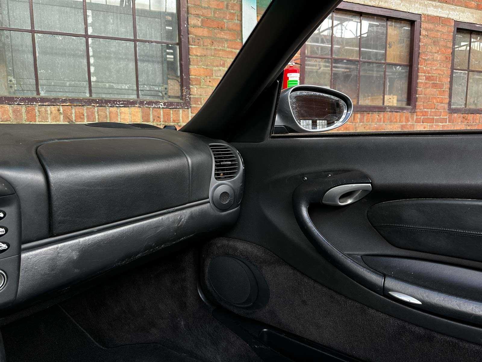 Porsche 911 Carrera Cabriolet 3.4 996 300pk 2001 Youngtimer