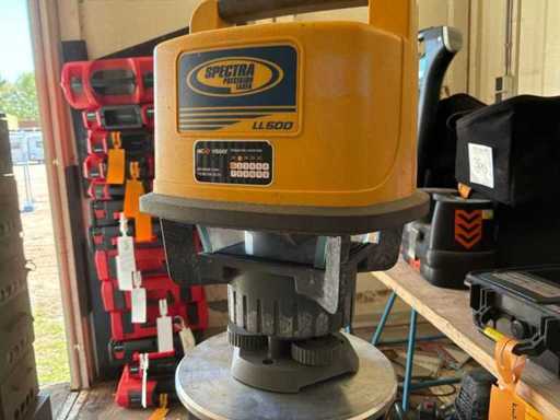 Laser budowlany Spectra LL500