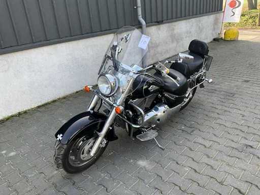 Suzuki VL1500 Intruder LC Motorcycle 2004
