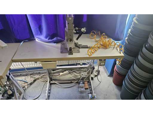 RIWI MASKINER AB 101/200 Punch pneumatic fierbinte
