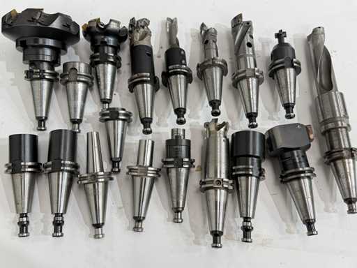   18 Stk. SK40 Werkzeugaufnahme