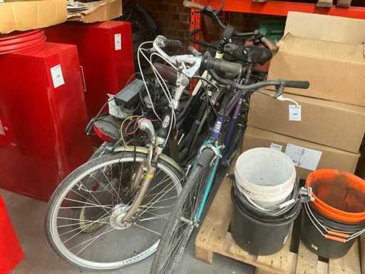 Various bicycles (4x)