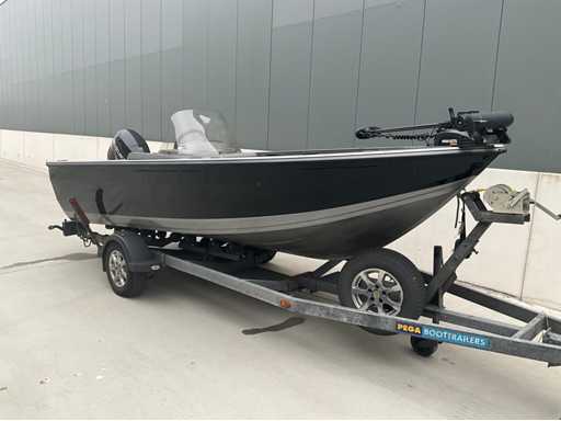 2017 Crestliner 1650 Fish Hawk