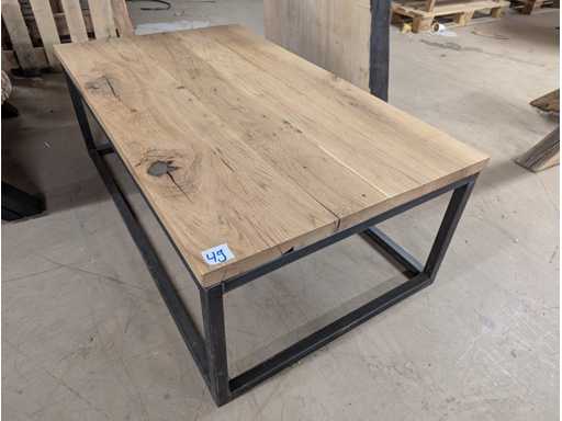 Table basse époxy, laquée mate. 120x70cm