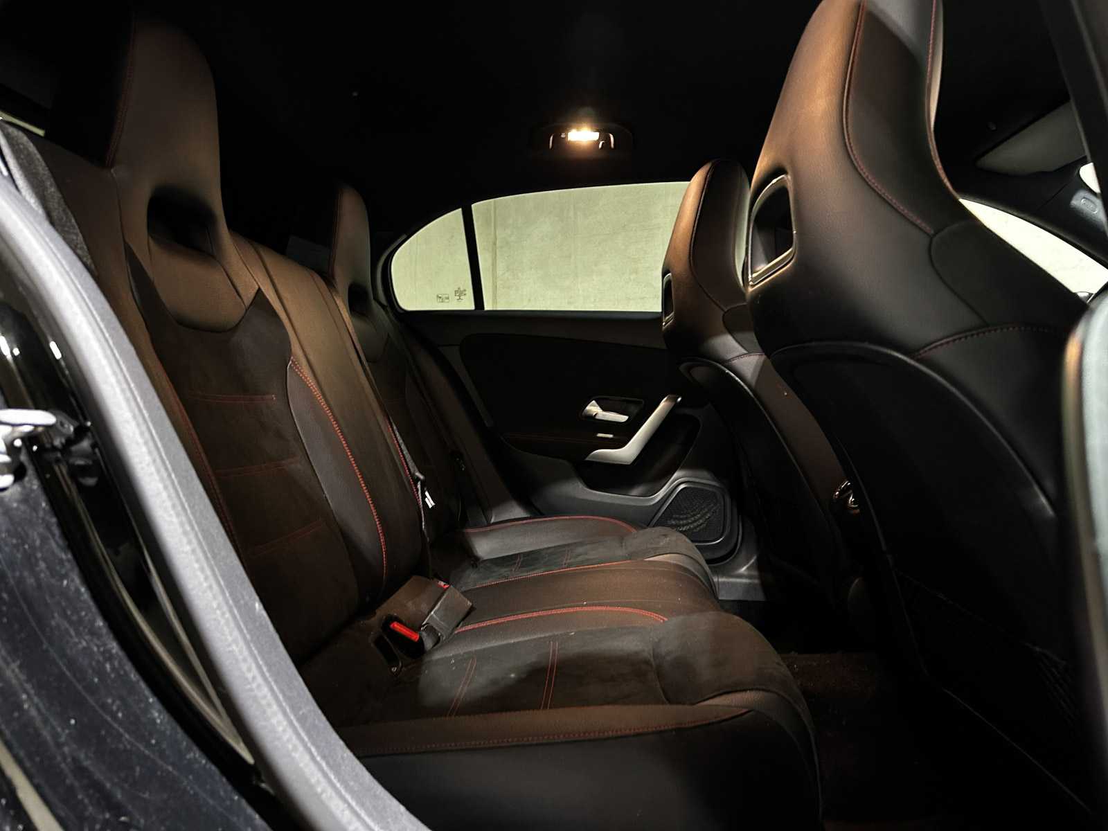 Mercedes-Benz A200 Business Solution AMG A-klasse 163pk 2019 (Origineel-NL), XH-436-L