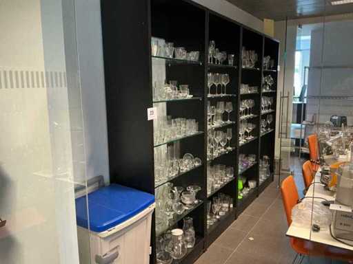 Różne szklanki (+/- 400x)