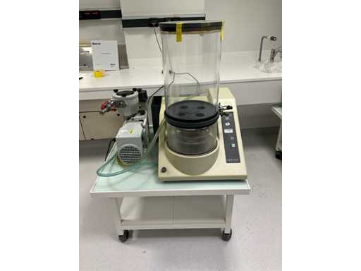 STERIS LYOVAC GT 2-E Gefriertrockner